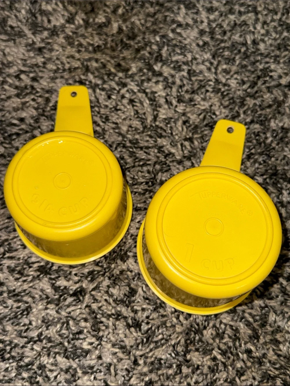 Vintage Tupperware nesting measuring cups